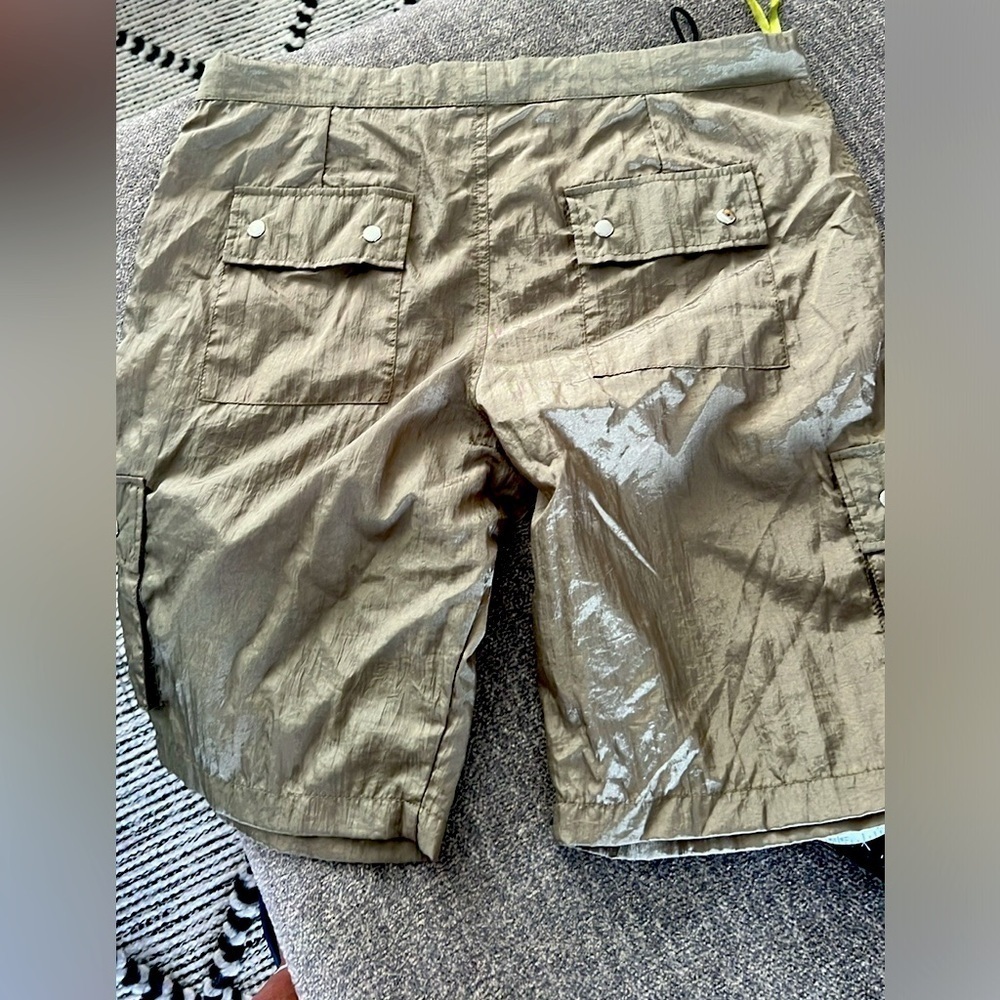 🔥Motelrocks,sTenchi Shorts in Metallic Green,Cargo,Front& Back Pockets,Size XS - Picture 9 of 9
